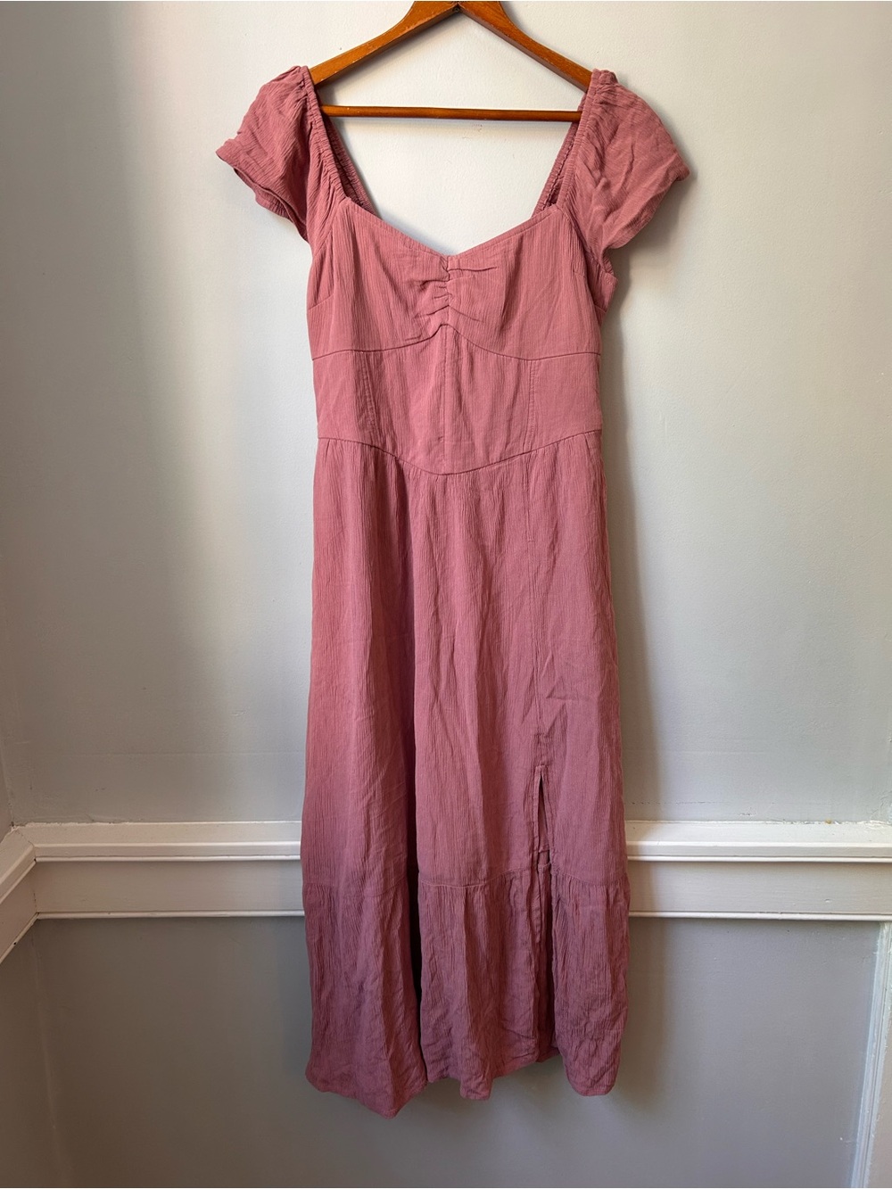 Hollister Rose Pink Smocked Bodice Puff Sleeve Cinched Bust Midi Dress Size S